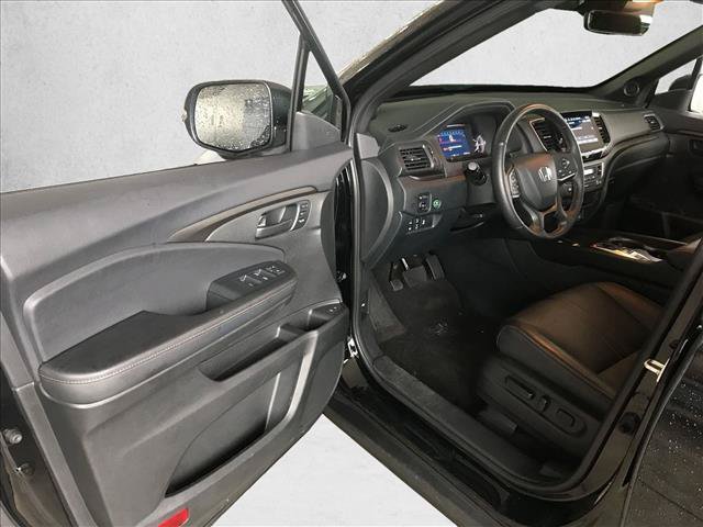 Used 2024 Honda Passport TrailSport image 13