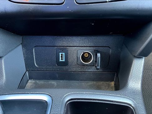 Used 2017 Ford Escape SE w/ Equipment Group 201A image 25