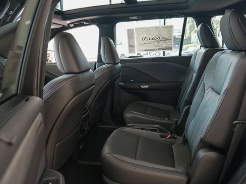New 2026 Lexus TX 550h AWD Plug-In Hybrid image 18