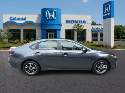 Used 2024 Kia Forte LXS image 8