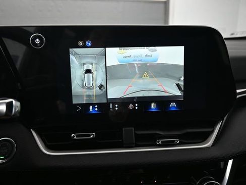 New 2026 Chevrolet Equinox LT image 17