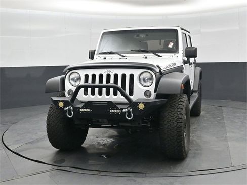 Used 2015 Jeep Wrangler Unlimited Rubicon image 8