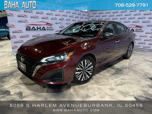 Used 2025 Nissan Altima 2.5 SV image 1