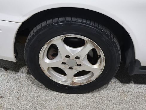 Used 2005 Ford Taurus SE image 13