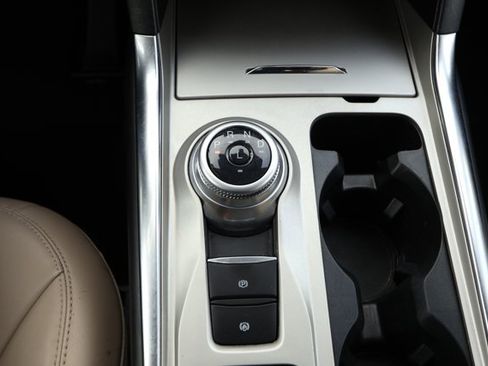 Used 2023 Ford Explorer XLT w/ Equipment Group 202A image 19