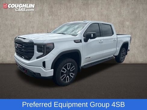 Used 2023 GMC Sierra 1500 AT4 w/ AT4 Premium Package AWD/4WD image 3