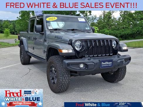 Used 2021 Jeep Gladiator Sport AWD/4WD image 2