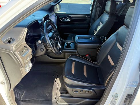 Used 2021 GMC Yukon XL AT4 w/ Rear Media and Nav Package image 11