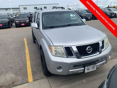 Used 2009 Nissan Pathfinder SE