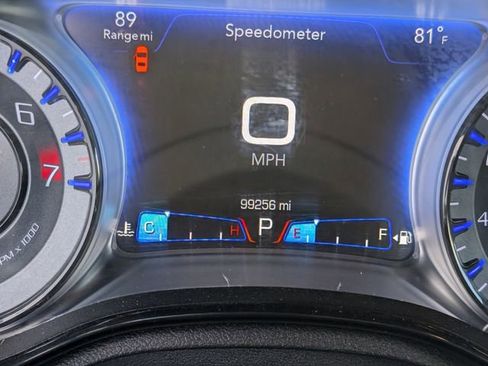 Used 2017 Chrysler 300 S AWD/4WD image 8