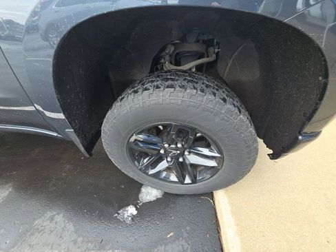 Used 2021 Chevrolet Silverado 1500 LT Trail Boss w/ Convenience Package II image 8