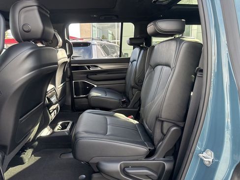 New 2026 Jeep Grand Wagoneer Limited image 10