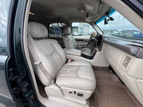 Used 2003 Cadillac Escalade AWD image 51