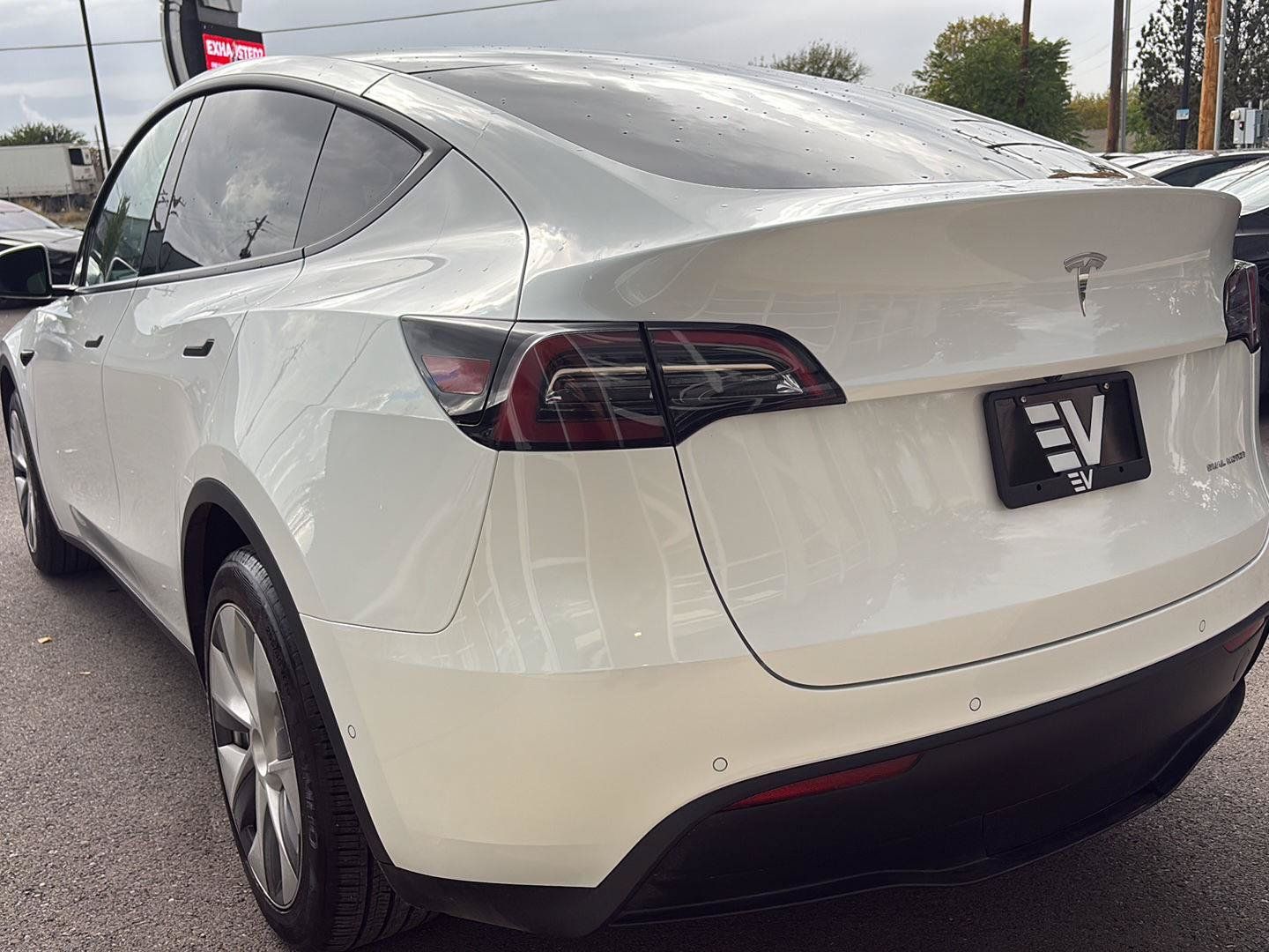 Used 2022 Tesla Model Y Long Range AWD/4WD image 6