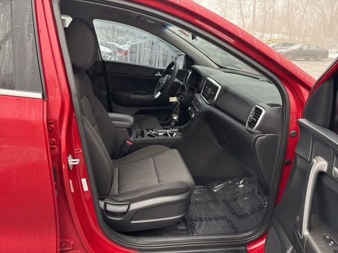 Used 2020 Kia Sportage LX image 27