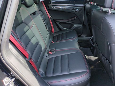 Used 2026 Porsche Macan GTS AWD/4WD image 34