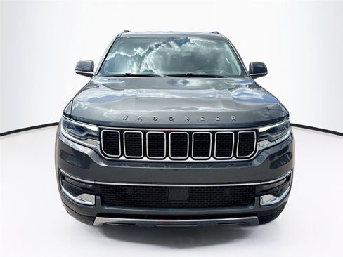 Used 2022 Jeep Wagoneer Series III w/ Flexible Seating Group image 2