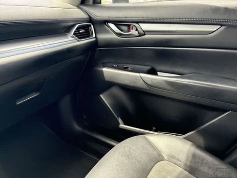 Used 2021 MAZDA CX-5 Touring FWD image 31