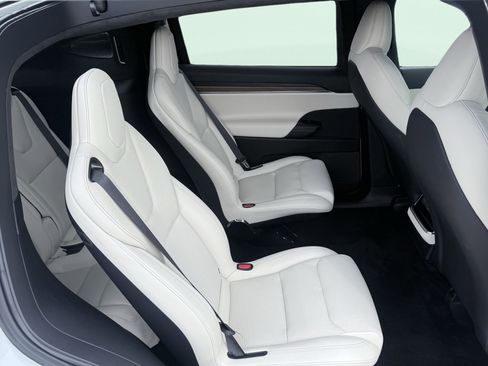 Used 2023 Tesla Model X AWD/4WD image 50