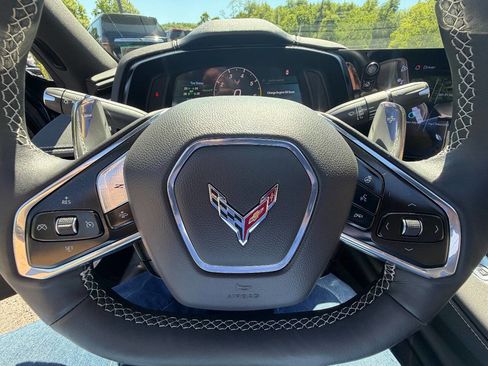 Used 2024 Chevrolet Corvette Stingray Preferred Cpe w/ Z51 Performance Package RWD image 27