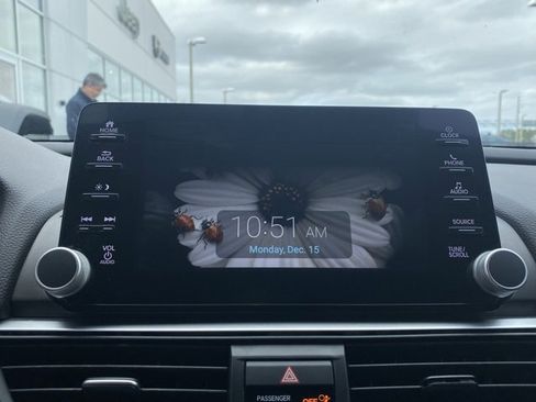 Used 2019 Honda Accord Sport image 19