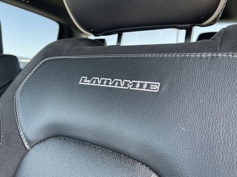 Used 2024 RAM 1500 Laramie AWD/4WD image 36