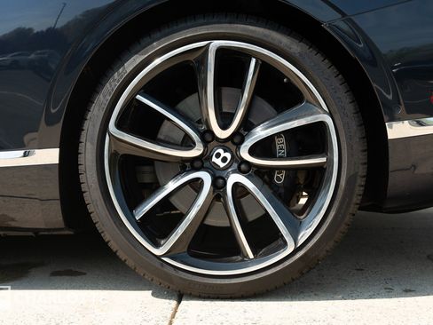 Used 2021 Bentley Continental GT AWD/4WD image 9