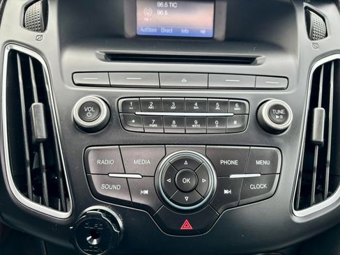 Used 2016 Ford Focus ST image 22