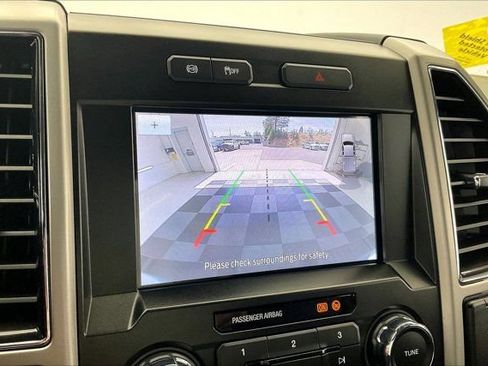 Used 2021 Ford F250 Lariat AWD/4WD image 23