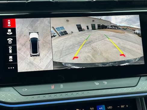 Used 2025 Jeep Wagoneer S Limited image 22