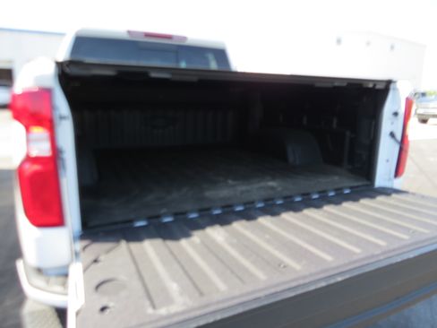 Used 2026 Chevrolet Silverado 1500 RST image 15