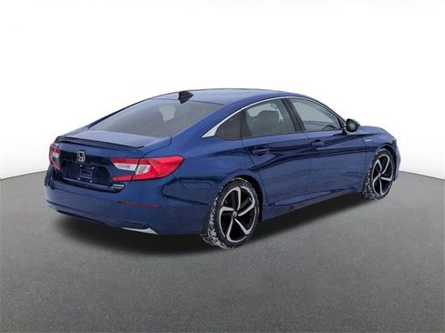 Used 2022 Honda Accord Sport image 3
