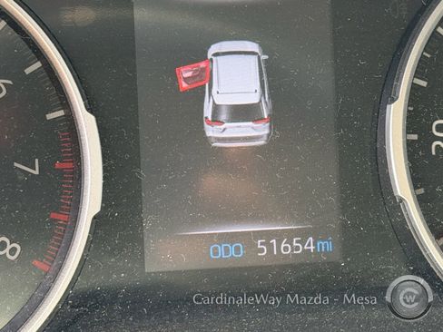 Used 2021 Toyota RAV4 XLE w/ Convenience Package AWD/4WD image 8