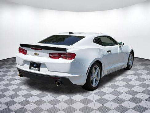 Used 2020 Chevrolet Camaro LT RWD image 9