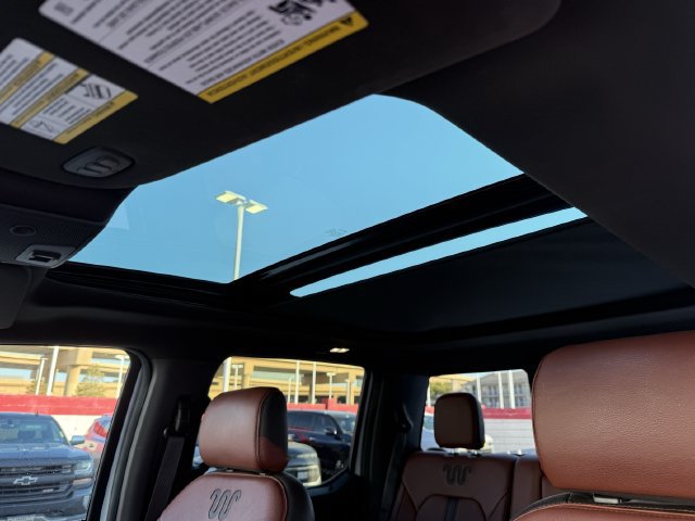 Used 2018 Ford F150 King Ranch w/ Equipment Group 601A Luxury AWD/4WD image 29