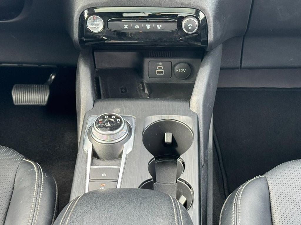 Used 2025 Ford Escape Platinum AWD/4WD image 14