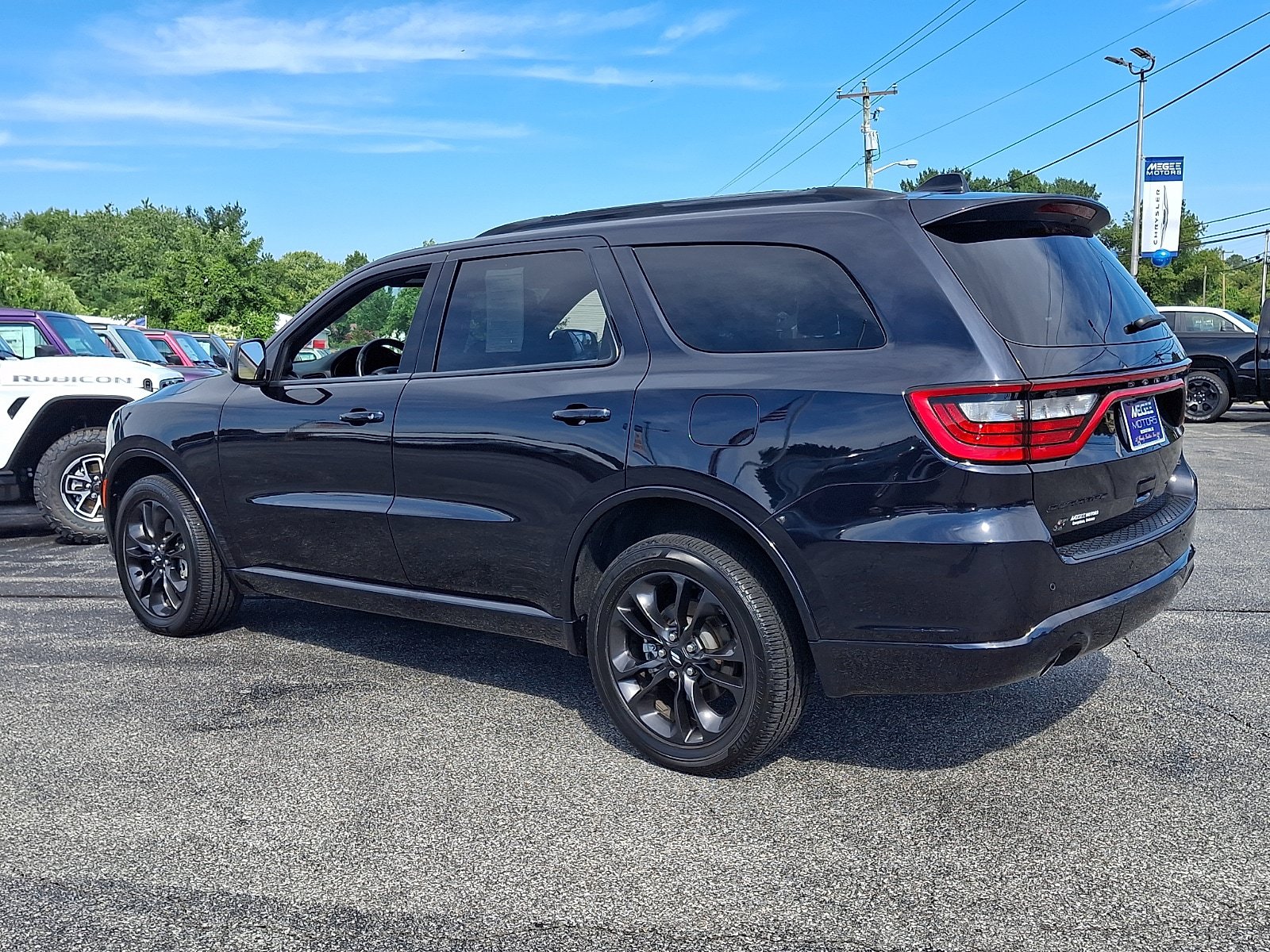 Certified 2025 Dodge Durango GT w/ Blacktop Package AWD/4WD image 4