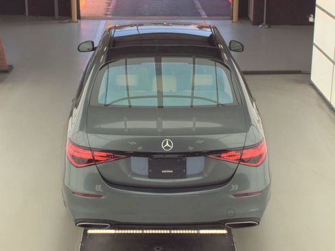Used 2022 Mercedes-Benz S 580 4MATIC Sedan w/ 3D Technology Package image 6