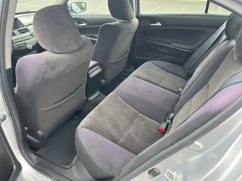 Used 2010 Honda Accord LX-P image 11