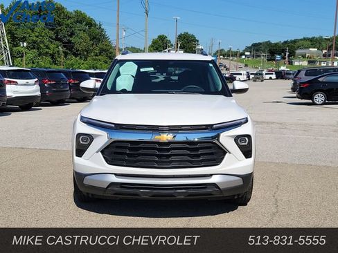 Used 2024 Chevrolet TrailBlazer LT w/ Driver Confidence Package AWD/4WD image 8