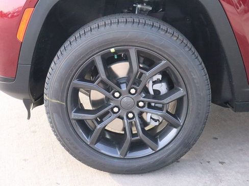 New 2025 Jeep Grand Cherokee L Limited AWD/4WD image 21