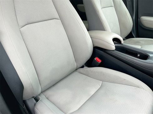 Used 2022 Honda HR-V EX image 28