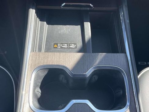 Certified 2024 GMC Acadia Denali image 23