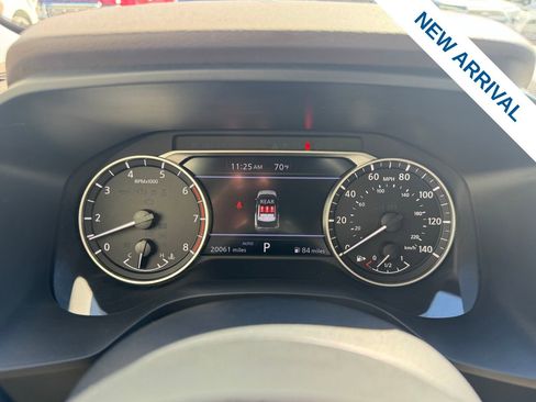 Used 2023 Nissan Rogue SV image 23