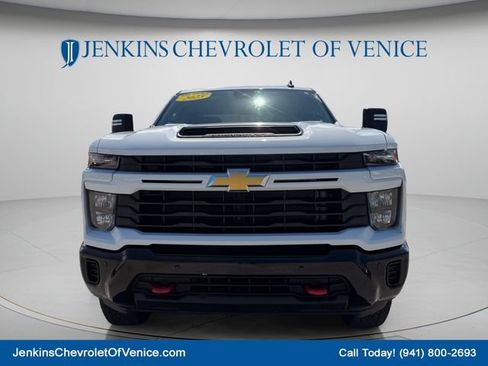 Used 2025 Chevrolet Silverado 2500 Custom w/ Custom Value Package AWD/4WD image 13