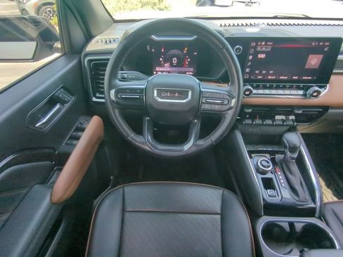 Used 2023 GMC Canyon AT4 w/ AT4 Premium Package AWD/4WD image 18