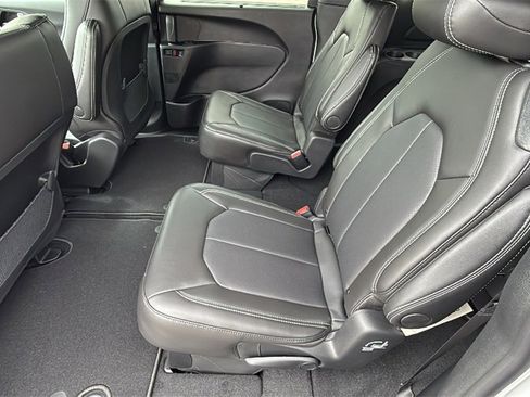 New 2026 Chrysler Voyager LX image 13