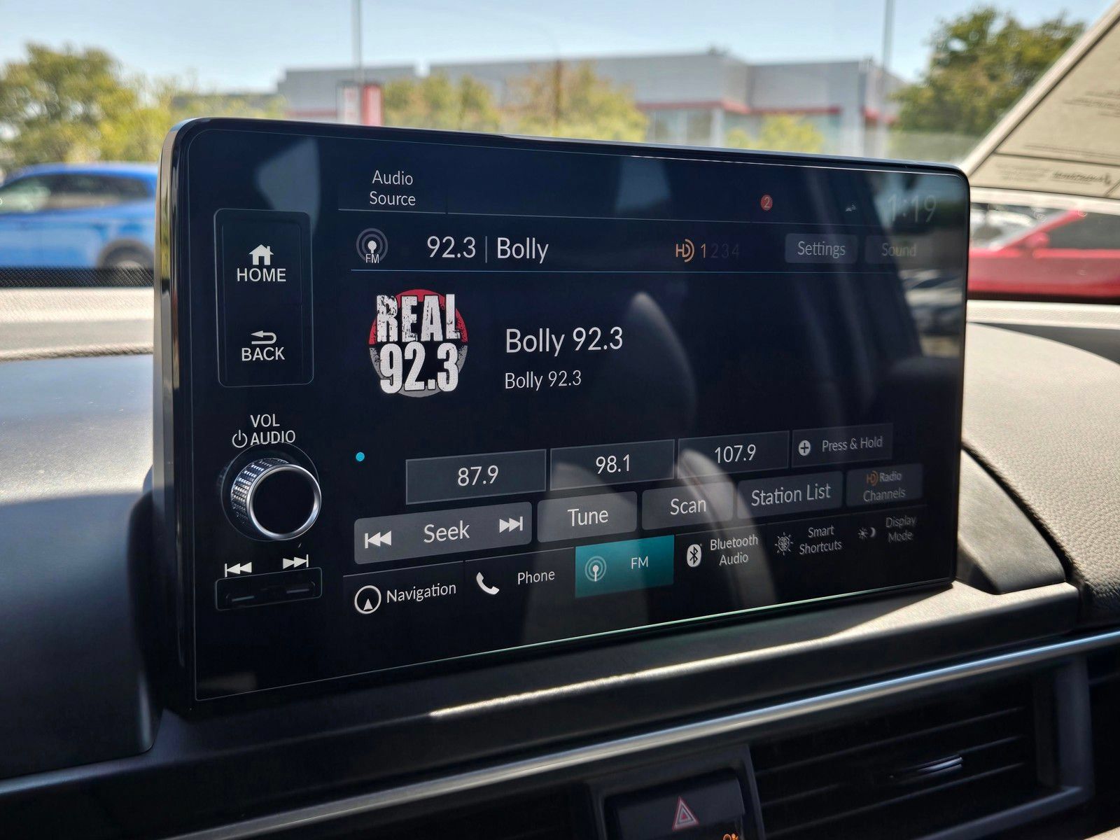 Certified 2025 Honda Pilot Black Edition image 20