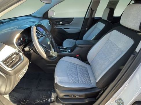 Used 2022 Chevrolet Equinox LT image 18