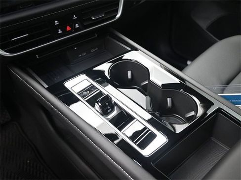 New 2025 Volkswagen Atlas SEL image 31